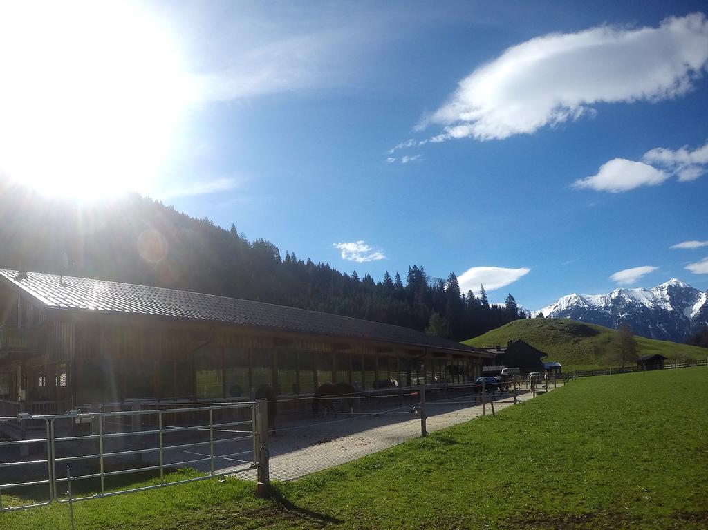 ホテル Reiterhof Berggut Gaicht Nesselwängle エクステリア 写真